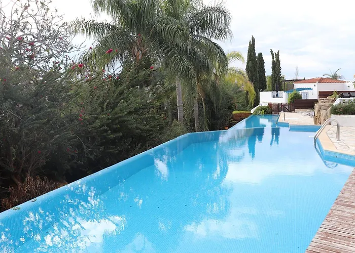 Kastalia Springs 3bd Viilla In Peiya By Vichy Holidays פאפוס