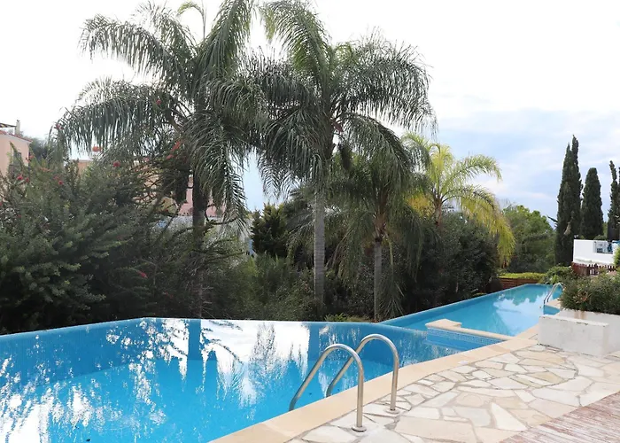 Kastalia Springs 3bd Viilla In Peiya By Vichy Holidays