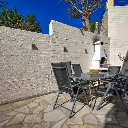 Villa Kastalia Springs 3bd Viilla In Peiya By Vichy Holidays *