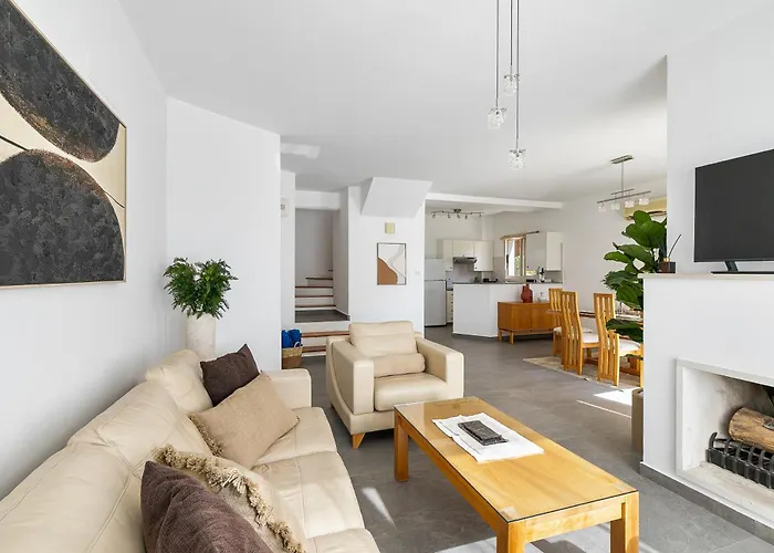 Kastalia Springs 3bd Viilla In Peiya By Vichy Holidays Paphos