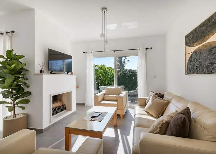 Kastalia Springs 3bd Viilla In Peiya By Vichy Holidays * Пафос