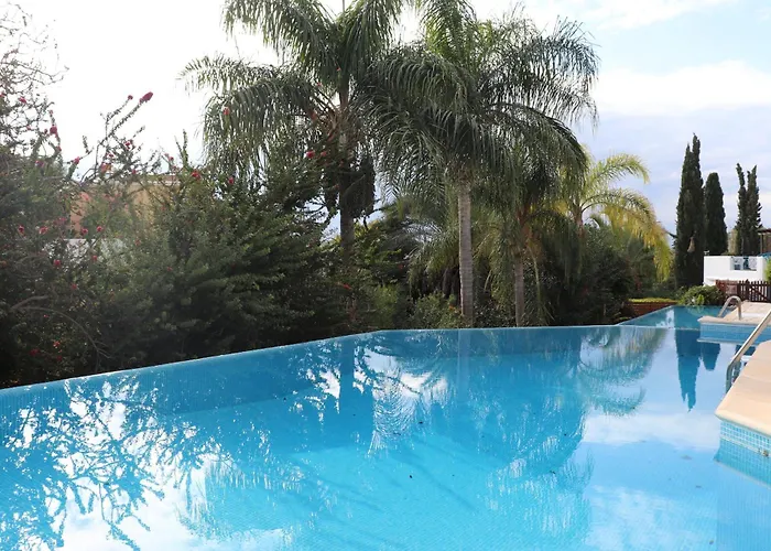 Kastalia Springs 3bd Viilla In Peiya By Vichy Holidays