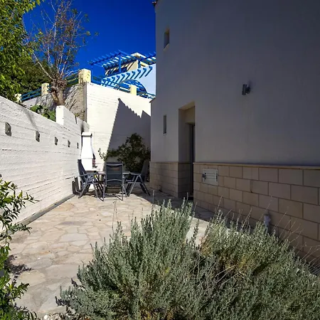 Kastalia Springs 3bd Viilla In Peiya By Vichy Holidays 파포스